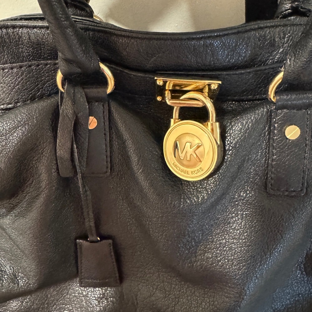 Michael Kors‎ Black Leather Satchel Shoulder Bag Gold Hardware Lock Charm - Picture 2 of 11